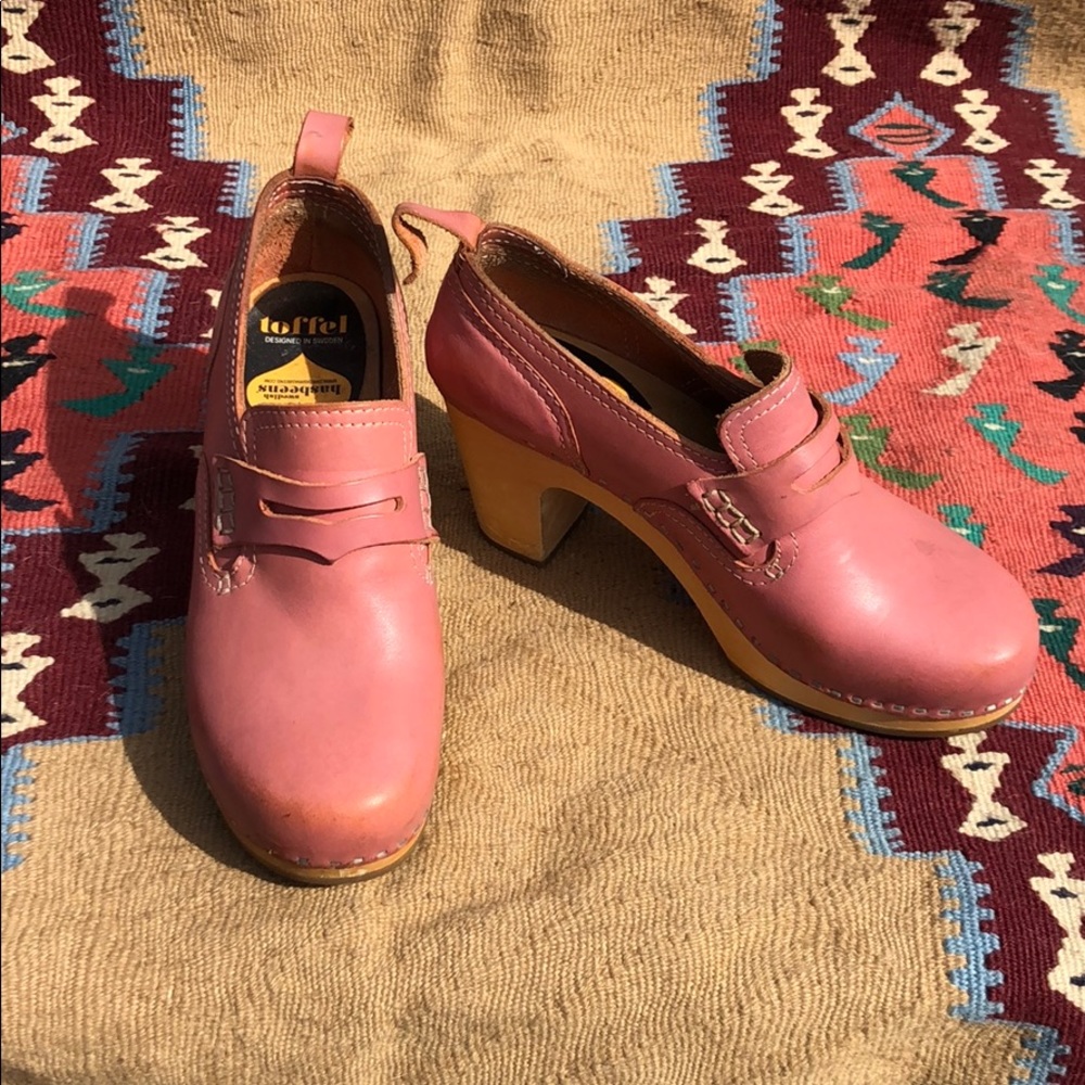 RARE Swedish Hasbeens bubblegum pink loafer heels